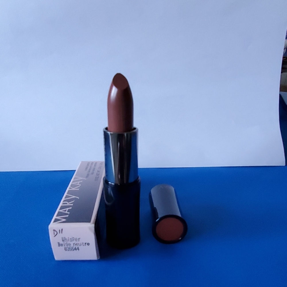 Whisper cream lipstick
